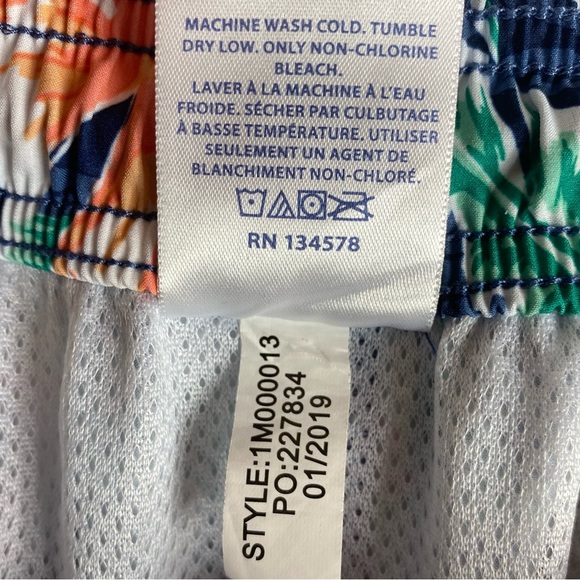 Vineyard Vines Swim Trunks Size Small - Picture 14 of 15